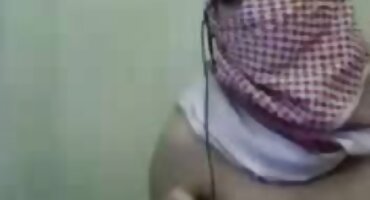 బ్లాండ్ మరియు నల్లటి జుట్టు గల స్త్రీని తెలుగు సెక్స్ వీడియో సినిమా ప్రతి ఇతర తో ఒక కాక్ భాగస్వామ్యం.