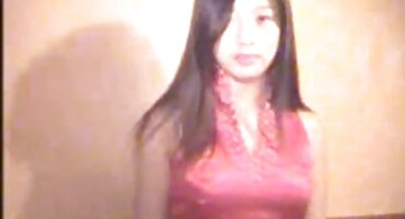 వీణ తన కాళ్ళతో కాక్ స్ట్రోక్స్ మరియు తెలుగు సెక్స్ వీడియో కం ఆమె భర్త యొక్క గాడిద నక్కుతుంది.