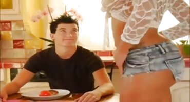 ఒక నల్ల టాక్సీ డ్రైవర్ తో రో రిక్ సెక్స్ తెలుగు సెక్స్ వీడియో ఎనీలింగ్.