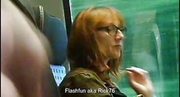 మేము అడవిలో బెర్రీలు సేకరించడానికి రాలేదు, మీ లోదుస్తుల టేకాఫ్!. తెలుగు సెక్స్ వీడియో తెలుగు