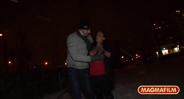 స్టెప్మోమ్ మరియు సవతి కుమార్తె ఒక వీడియో తెలుగు సెక్స్ అబ్బాయి సెక్స్ నేర్పుతుంది.