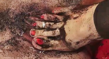 గ్లాసెస్ తో వినయపూర్వకమైన పియానిస్ట్. నింఫో సెక్స్ వీడియో తెలుగు సెక్స్ వీడియో మరియు కోక్.