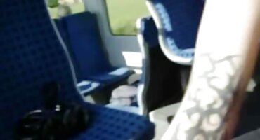 రీగన్ తెలుగు వీడియో సెక్స్ ఫో డా యువకుడికి కొంత వినోదాన్ని ఇస్తుంది.