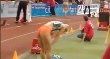 ఒక అమ్మాయి తన సెక్స్ బానిస సెక్స్ వీడియో తెలుగు కావాలని అడుగుతుంది.