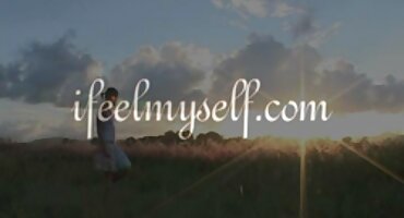 యువ సంగీతకారుడు రెండు పెన్షనర్లు తెలుగు ఆంటీ సెక్స్ వీడియో ఆనందిస్తాడు.