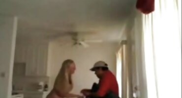 గ్లామర్ అమ్మాయిలు ఒకరినొకరు తెలుగు సెక్స్ ఫిలిం వీడియో చూసుకుంటారు.