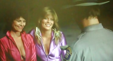 బెలారసియన్ షవర్ లో మాస్క్. తెలుగు సెక్స్ రికార్డ్ డాన్స్ వీడియో