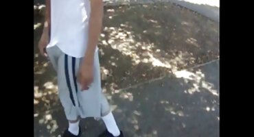 ఆమె తెలుగు సెక్స్ కం వీడియో క్రిస్మస్ చెట్టును ధరించింది మరియు తరువాత పుస్సీలో రెండు అందాలను ఫక్ చేసింది.