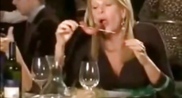 డబుల్ బెడ్రూం ఇళ్ల నిర్మాణం పట్ల తెలంగాణ సీఎం కేసీఆర్ తీవ్ర సెక్స్ తెలుగు సినిమా వీడియో అసంతృప్తి వ్యక్తం చేశారు.