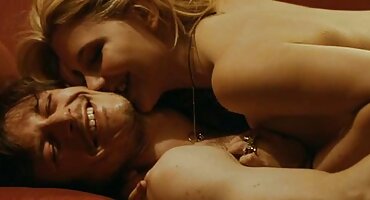 రష్యన్ అమ్మాయి ఒక టీవీ షో షో లో తెలుగు సెక్స్ వీడియో ప్లీజ్ ఒక భారీ ఆత్మవిశ్వాసం తో ఇంగ్లీష్ ఫక్