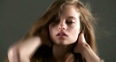 లారెన్ తెలుగు హీరోయిన్ సెక్స్ వీడియో ఫిలిప్స్ ఒక ప్లంబర్ తో సెక్స్ కలిగి.