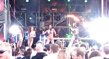 ఒంటిమీద తెలుగు ఆంటీ సెక్స్ వీడియో బట్టలు విప్పి పెళ్లి చేసుకుంది.