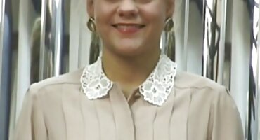 ఆమె డ్రెస్సింగ్ టేబుల్స్ తీసి తెలుగు సెక్స్ వీడియో లైంగిక వేధింపులకు పాల్పడుతోంది.