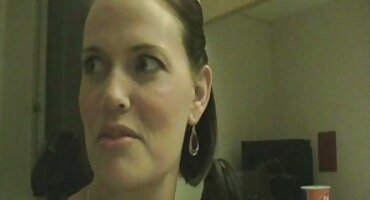 బు సెక్స్ వీడియో కాల్ తెలుగు ఇమ్మ్ బు బు బడ్ తన భార్య నుండి రహస్యంగా ఒక మహిళను ఫక్ చేస్తాడు.