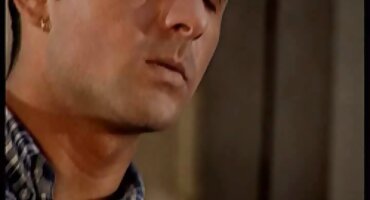 అతను అమ్మాయి సహాయం మరియు ఇప్పుడు ఒక పెద్ద ఆత్మవిశ్వాసం తో స్కూటర్ సెక్స్ తెలుగు వీడియో మీద రెడ్ హెడ్ ఫక్స్.