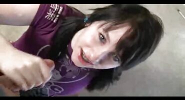 ఒక రెడ్ హెడ్ సీక్రెట్ తెలుగు ఆంటీ సెక్స్ వీడియో నుండి నోటితో మొడ్ఢ చీకడం.